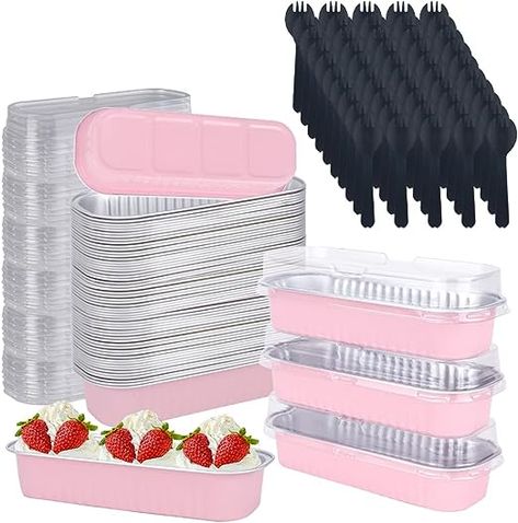 I love these Mini Cake Tins. Great alternative to a cupcake and easier to transport with the clear lids! Bonus it includes a cute little spork! Dessert Cups Easy, Mini Cake Tins, Cake Pan Sizes, Cake Cups, Mini Brownies, Cake Pan Set, Mini Cake Pans, Brownie Cheesecake, Dessert Cup