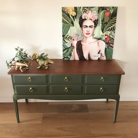 Stag Furniture, Hall Console, Console Table Design, Dressing Table Design, Hall Console Table, Vintage Dressing Tables, Decorative Ideas, Table Designs, Diy Furniture Renovation