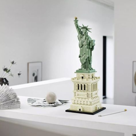 Lego Statue Of Liberty, Lego Statue, Legos Sets, Best Lego Sets, Big Lego, Architecture Set, Lego Blocks, Lego Architecture, Great Wall Of China