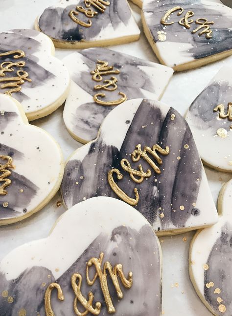 Wedding Cookies With Names, Buttercream Wedding Cookies, Custom Cookies Wedding, Cookie Decorating Wedding, Engagement Sugar Cookies Decorated, Iced Wedding Cookies, Royal Icing Wedding Cookies, Wedding Cookies Favors, Sugar Cookie Wedding Favors