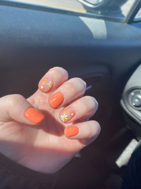 Gel Nails Ideas Short Orange, Gelish Summer Nails, Orange Gelish Nails, Summer Nails Short Orange, Orange Nails Ideas Short, Summer Nail Ideas Orange, Orange Short Nail Designs, Short Nail Designs Orange, Orange Nail Ideas Summer