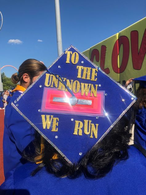 Hxh Graduation Cap, Kpop Cap Ideas For Graduation, Kpop Graduation Caps Skz, Grad Cap Ideas Kpop, Nct Graduation Cap, Kpop Graduation Cap Ideas, Seventeen Graduation Cap, Ateez Graduation Cap, Txt Graduation Cap