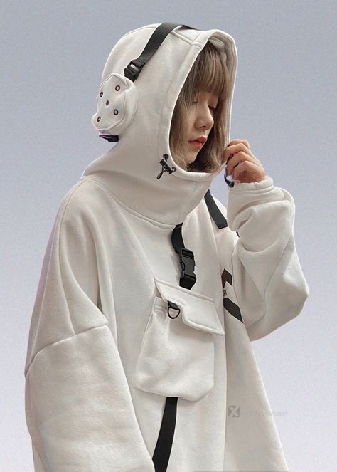 This hooded jacket is the latest design of Heavy Industry in 2022, and the redesigned brand logo has a more Warcore feel. Astronaut Inspired Fashion, Astronaut Inspired Outfit, Hoodie Pocket Design, Astronaut Clothes, Astronaut Fashion, Hoodie Reference, Astronaut Outfit, Cyberpunk Hoodie, Techwear Hoodie