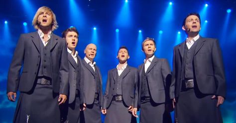 Celtic Thunder, the Irish singing group sings 'My Land' and it's incredibly beautiful! Best Christian Songs, Bible Verses For When, Christian Songs Lyrics, Songs For Wedding, Keith Harkin, Irish Songs, Singing Groups, Amazing Voices, Ryan Kelly