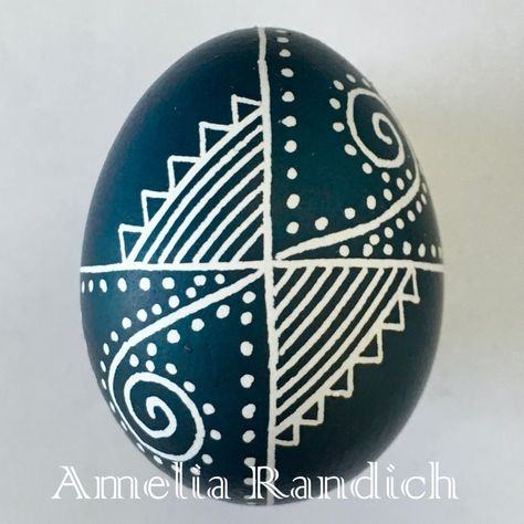 Pysanky Step By Step, Ukrainian Eggs Step By Step, Ukranian Eggs Design, Ukrainian Eggs Patterns, Pysanky Eggs Pattern Ideas, Ukrainian Easter Eggs Patterns, Ukraine Eggs, Eastern Eggs, Cutout Cookie