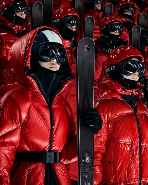 Moncler Ski, Retro Ski, Down Puffer Coat, Mens Fashion Streetwear, Jacket Parka, Studio Shoot, Outdoor Style, Down Coat, Ski Wear