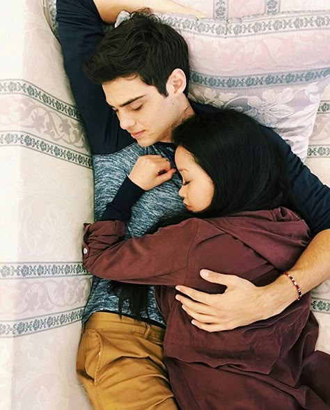 To All the Boys I've Loved Before~ 17th Photos Couple Mignon, Jean Peters, Peter Kavinsky, Lana Condor, Noah Centineo, Film Netflix, Lara Jean, Jenny Han, Kissing Booth