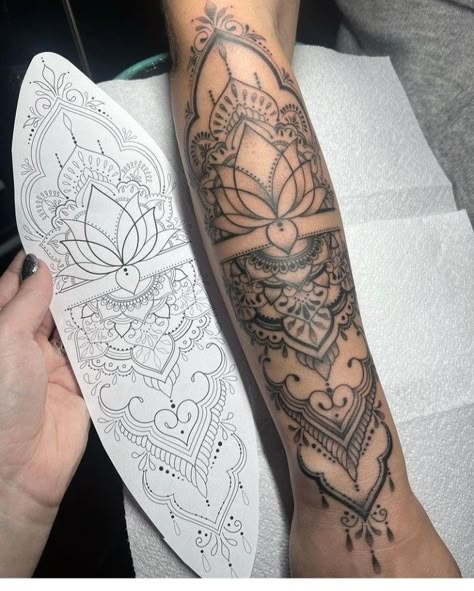 Sleeve Wrist Tattoos, Mandala Tattoo Sleeve Women, Tattoo Sleeve Women, Forearm Mandala Tattoo, Lace Sleeve Tattoos, Mandala Arm Tattoos, Half Sleeve Tattoos Forearm, Arm Sleeve Tattoos For Women, Mandala Tattoo Sleeve