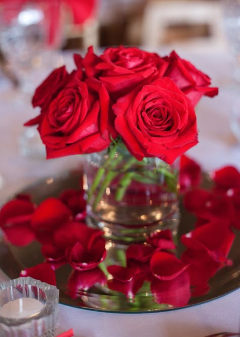 simple red rose wedding centerpiece Red Rose Centerpieces Wedding Diy, Red Roses Centerpieces Birthday, Red Flower Centerpieces Simple, Red Rose Centerpieces Simple, Red Rose Table Centerpiece, Simple Red Rose Centerpiece, Red Centerpieces Wedding, Red Rose Wedding Centerpieces, Rose Centerpieces Diy