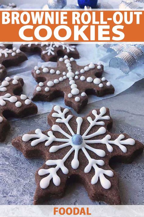 Roll Out Cookies, Soft Chocolate Cookie, Chocolate Christmas Cookies, Cookie Dough Cake, Resepi Biskut, Cut Out Cookie Recipe, Christmas Cookie Recipe, Chocolate Sugar Cookies, Chocolate Christmas