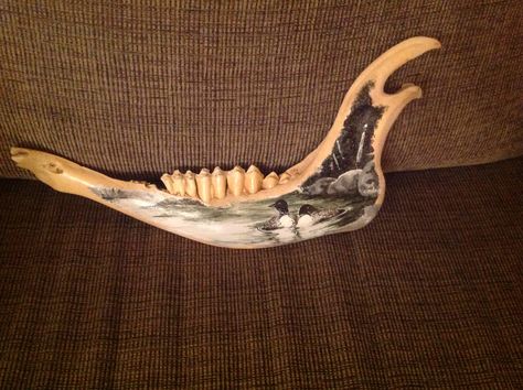 Hand painted by Julian Cordova on a buffalo jaw bone Painted Animal Jaw Bones, Deer Jaw Bone Art, Jaw Bone Art, Stick Fence, Bone Painting, Deer Crafts, Driftwood Painting, Herbal Grimoire, Painted Animal Skulls