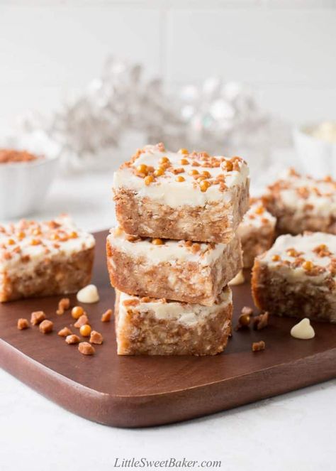 Skor Bars with Ritz Crackers (aka White Trash Bars) - Little Sweet Baker Skor Bar Squares, Trash Bars, Ritz Cracker Dessert, Ritz Cracker Toffee, Skor Bars, Cracker Dessert, Ritz Cracker Recipes, Memory Quotes, Savoury Crackers