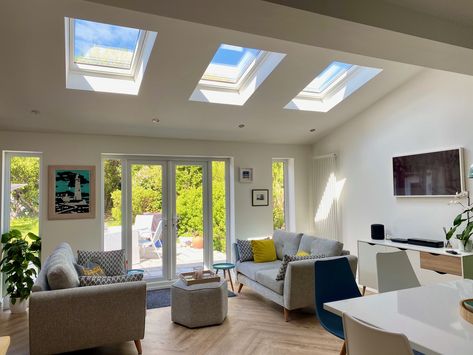 Orangery Extension Kitchen, Orangery Roof, Kitchen Orangery, Extension Veranda, Orangery Extension, Kitchen Diner Extension, Garden Room Extensions, Roof Extension, Roof Lantern