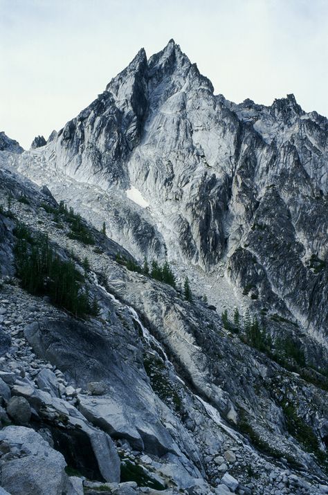 Top Of A Mountain, The Mountains Are Calling, Amazing Nature, Land Scape, Beautiful World, Beautiful Landscapes, Wonders Of The World, The Great Outdoors, The Mountain