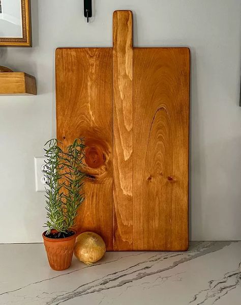 Ultimate Charcuterie Board, Wooden Charcuterie Boards, Charcuterie Board Diy, Wooden Bread Board, Wood Charcuterie Board, Wooden Serving Boards, How To Waterproof Wood, How To Clean Silver, Wooden Chopping Boards