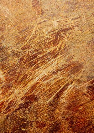 Here's a quick fix for scratched wood furniture - no refinishing required. All you need is a shelled walnut Repair Wood Furniture, Wood Floor Repair, All Wood Furniture, Diy Furniture Restoration, Restore Wood, Scratched Wood, Wood Furniture Plans, Wood Repair, Furniture Fix