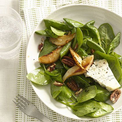 Spinach, Pear, and Goat Cheese Salad with Pecans Best Spinach Recipes, Pear And Gorgonzola, Salad With Pecans, Gorgonzola Salad, Salad Spinach, Spinach Salad Recipes, Pear Salad, Mother's Day Brunch, Pecan Recipes