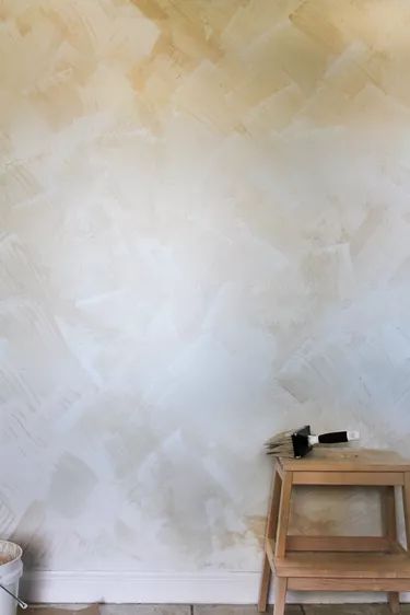 How to Paint a Wall With Limewash | Hunker Limewashed Walls, Lime Wash Walls, Limewash Walls, Limewash Paint, Wall Painting Techniques, Washing Walls, Painting Walls, Lime Paint, Traditional Paint