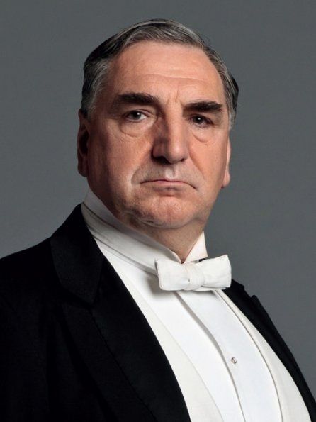 Jim Carter is Mr. Charles Carson! Carson Downton Abbey, Downton Abbey Season 3, Downton Abbey Quotes, Jim Carter, Lady Mary Crawley, Dowager Countess, Future Tense, Downton Abby, Maggie Smith