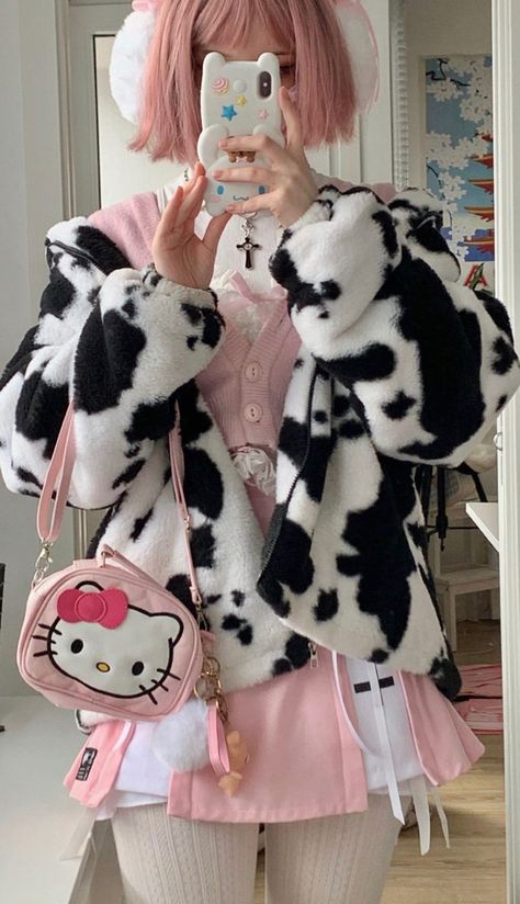 Kawaii Outfits Winter, Winter Kawaii Outfits, Pink And Cow Print, Kawaii Winter Outfits, Goth Kawaii Fashion, Cow Print Outfit, Femboy Outfit, Cute Pastel Outfits, Sanrio Outfits