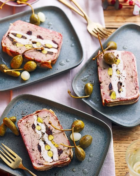 Cream Cheese Terrine, Festive Lunch Ideas, Christmas Starter Recipes, Starters Recipes Christmas, Chicken Terrine, Pork Terrine, Pickled Walnuts, Christmas Starter, Terrine Recipe