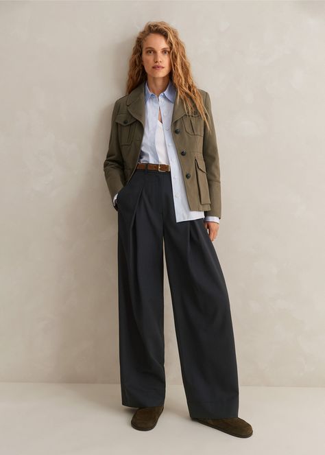 Light Weight Tailored Wide Tapered Pant | ME+EM Navy Belt Outfit, Modern Work Outfit, Relaxed Work Outfit, Tailored Trousers Outfit, Pleated Trousers Outfit, Tapered Pants Outfit, Edgy Classic Style, Creative Work Outfit, Polished Aesthetic