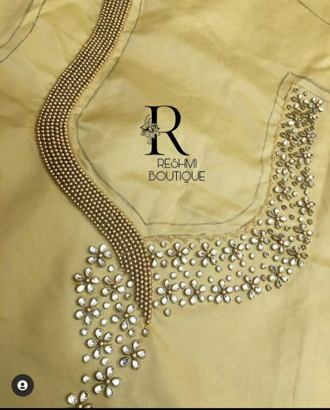 Kurthi Hand Work Designs Latest, Aari Work Design For Kurti, Aari Works Simple Designs, Aari Work In Chudidhar, Simple Aari Work Kurti Design, Maggam Work For Kurtis, Dress Aari Work Design, Simple Elegant Aari Work Blouse Design, Aari Design For Kurti