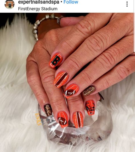 Cleveland Browns Nails, Football Nail Designs, Sports Nails, Football Nails, Go Browns, Cleveland Browns Football, Brown Nails Design, Browns Football, Brown Nails