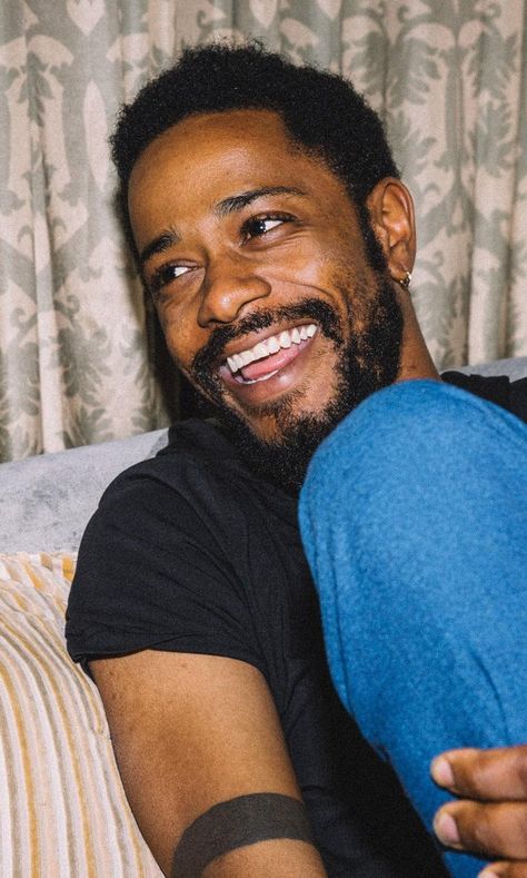 Lakeith Stanfield in Los Angeles Keith Stanfield, Happy Black Man, Lakeith Stanfield Fashion, Lakeith Stanfield Wallpaper, Lakeith Stanfield Atlanta, Lakeith Stanfield Aesthetic, Black Celebrities Men, Lakieth Stanfield, Lakeith Stanfield