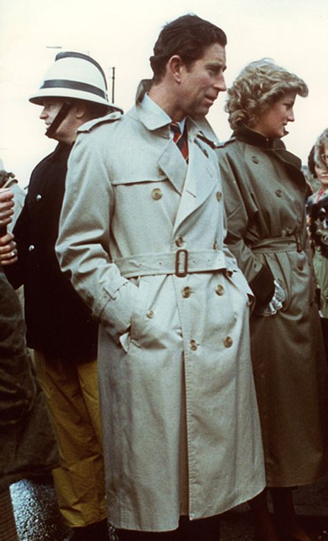 Prince Charles Picks Your Classic Coat Selection http://bit.ly/2qLKzOR    #Aquascutum #Barbour #Burberry #CampaignforWool #Clothes #FashionWriter #Gloverall #HRHPrinceofWales #Mackintosh #Overcoat #SEHKelly #SavileRow #StevenHitchcock #StyleWriter #TheTweedPig #TrenchCoat Tweed Run, Charles And Diana, Burberry Trench, Burberry Trench Coat, Classic Coats, Princesa Diana, Lady Diana, Prince Charles, Prince And Princess