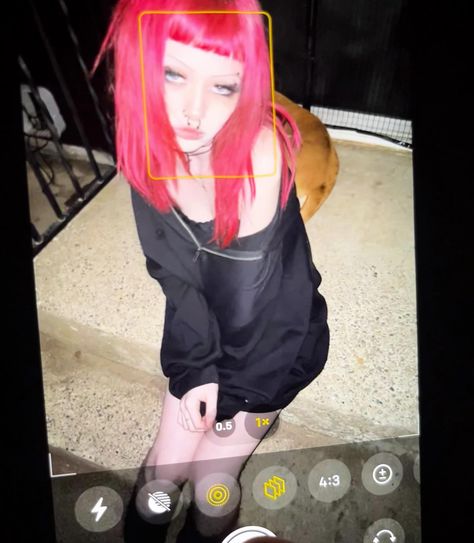 did yall know im the first person to have pink hair ever in existence Pink Hair Outfit Ideas, Pink Wolf Cut, Pink Hair Outfit, Pink Hair Character, Pink Hair Aesthetic, Pink Hair Girl, Hot Pink Hair, Alt Girls, Unicorn Hair