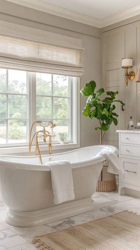 Inspiring Taupe Bathroom Ideas That Are Far From Boring - Decoholic Taupe Bathroom Ideas, Hotel Style Bathroom, Taupe Bathroom, Neutral Bathroom Decor, Bathroom Window Treatments, Shiplap Bathroom, Master Design, Creek House, Bath Makeover