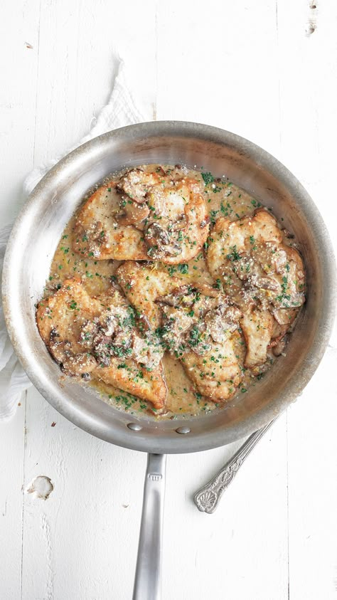 Make this Italian classic Chicken Scallopini Recipe that is pan-fried in olive oil and served with a buttery Mushroom sauce with Parmigiana. Creamy Mushroom Sauce Recipe, Chicken Scallopini, Meat Sauce Recipe, Billy Parisi, Chef Billy Parisi, Chicken Melts, Mushroom Sauce Recipe, Creamy Mushroom Sauce, Coarse Salt