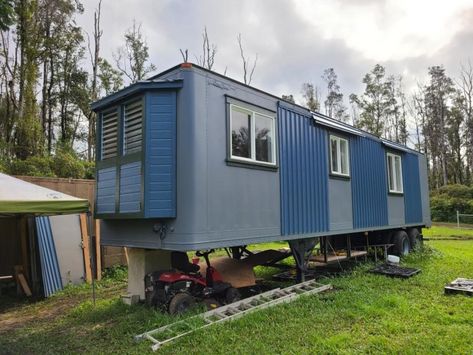 Truck Trailer House, Semi Trailer Conversion, Semi Trailer Tiny House, Hawaii Tiny House, House Being Built, Tiny House Trailer Plans, Tiny Home Shed, Trailer Homes, Trailer House