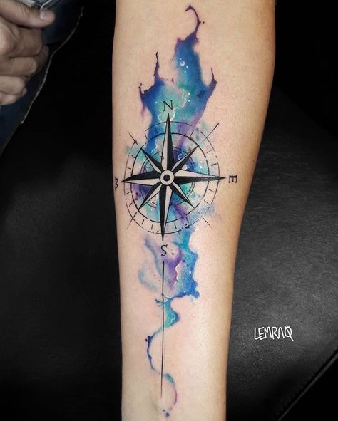 Wanderlust Tattoos, Watercolor Compass Tattoo, Random Tattoos, Compass Rose Tattoo, Compass Tattoo Design, Anchor Tattoo, Arrow Tattoo, Different Tattoos, Arrow Tattoos