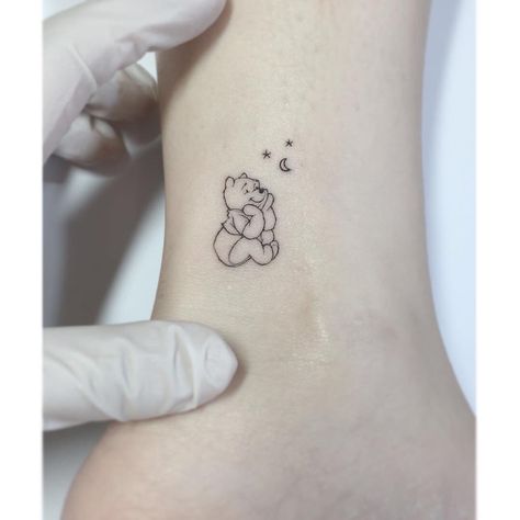 something special ♡ Winnie The Pooh Tattoos, Orca Tattoo, Hamsa Tattoo, Shape Tattoo, Small Girl Tattoos, Tattoos Geometric, Disney Tattoo, Cute Tiny Tattoos, Subtle Tattoos