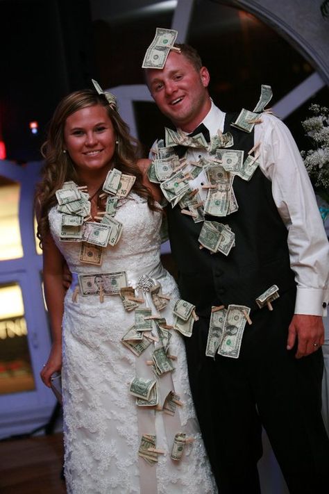 Dollar dance....People pay to dance with the bride and groom and they get spending money for the honeymoon :) Wedding Money Dance, Dollar Dance Wedding, Money Dance Wedding, Dollar Dance, Wedding Fail, Reception Games, Wedding Reception Games, Wedding Script, Money Dance