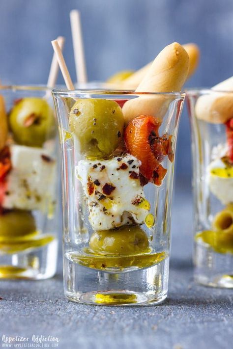 Creative Party Appetizers, Fancy Food For A Crowd, Outside Appetizers For Party, Mediterranean Party Food Ideas, Shooter Appetizers, Appetizer Shooters, Mediterranean Party Food, Food Shooters, Drink Appetizers