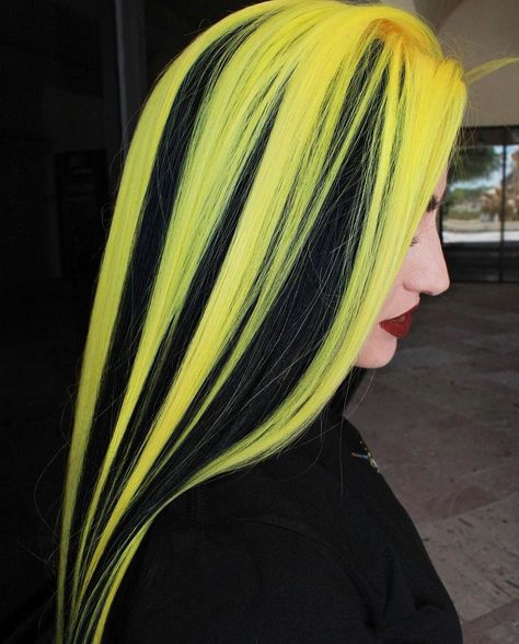 Black and Yellow Long Straight Hair Half And Half Dyed Hair, Yellow Hair Ideas, Black And Yellow Hair, Render Hair, Yellow Hair Dye, Trend Hairstyle, Yellow Blonde Hair, Half Dyed Hair, Yellow Hair Color