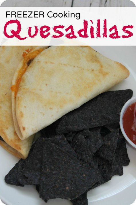 Freeze Ahead Meals, Freezer Cooking Recipes, Make Ahead Freezer Meals, Quesadilla Recipes, Freezer Cooking, Make Ahead Meals, Frozen Meals, Quesadillas, Freezer Meals