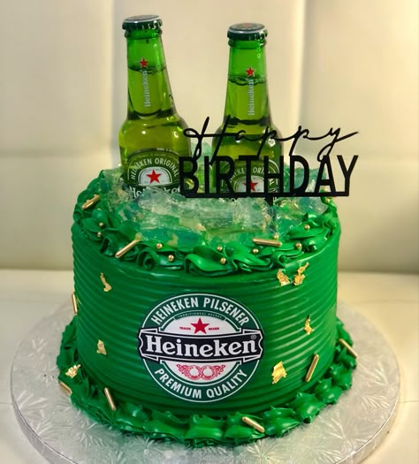 Heineken Cakes For Men, Heineken Beer Cake, Heineken Cake, Birthday Cake Beer, Happy Birthday Beer, Bottle Cake, Nutella Cake, Beer Cake, Cake Decorating Designs