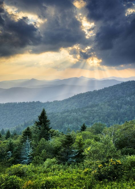 Clouds Over Mountains, Mountains Scenery, God's Light, Secondary Colors, Nc Mountains, Mountain Ranges, Blue Ridge Parkway, East Tennessee, Smoky Mountain National Park