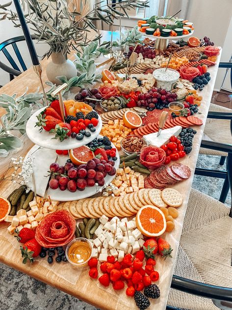 Charcuterie Grazing Table Service in Austin, Texas — Prestige Austin Charcuterie Grazing Table, Charcuterie Catering, Grazing Table Ideas, Table Charcuterie, Easy Charcuterie, Wedding Finger Foods, Party Food Table, Charcuterie Table, Charcuterie Board Wedding