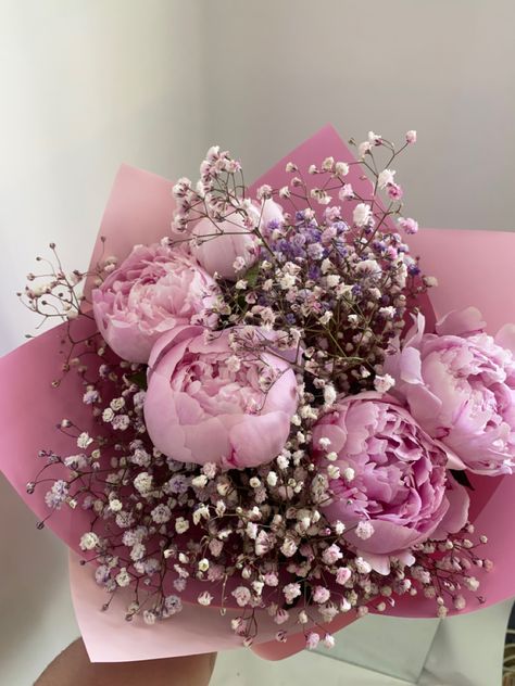 Bouquet Of Flowers Peonies, Flower Bouquet Peonies, Peonies Bouquet Aesthetic, Peonies Wedding Bouquet, Peony Flower Bouquet, Bouquet Of Peonies, Pink Peonies Bouquet, Flower Boquet, Peony Bouquet Wedding