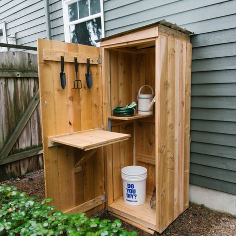 Build your own garden storage shed with Dunn DIY’s step-by-step guide. #dunndiy #diyprojects #gardenshed Garden Storage Diy, Garden Shed Diy, Small Garden Shed, Outdoor Storage Shed, Garden Tool Shed, Small Sheds, Garden Storage Shed, Garden Steps, Garden Tool Storage