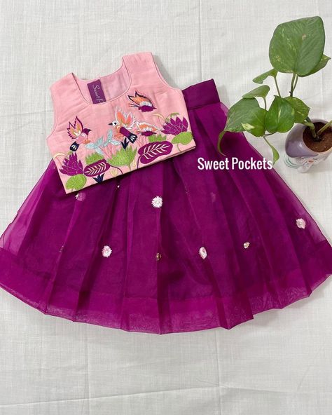 Cotton Frocks For Kids, Kids Party Wear Dresses, Kids Dress Collection, Kids Blouse Designs, Kids Lehenga, Kids Frocks Design, Kids Dress Wear