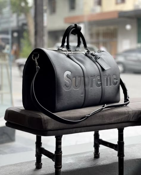 Supreme Brand Aesthetic, Louis Vuitton Bags For Men, Louis Vuitton Makeup Bag, Duffle Bag Men, Best Sneakers For Men, Louis Vuitton Mens Bag, Best Sandals For Men, Leather Duffle Bag Men, Louis Vuitton Duffle Bag