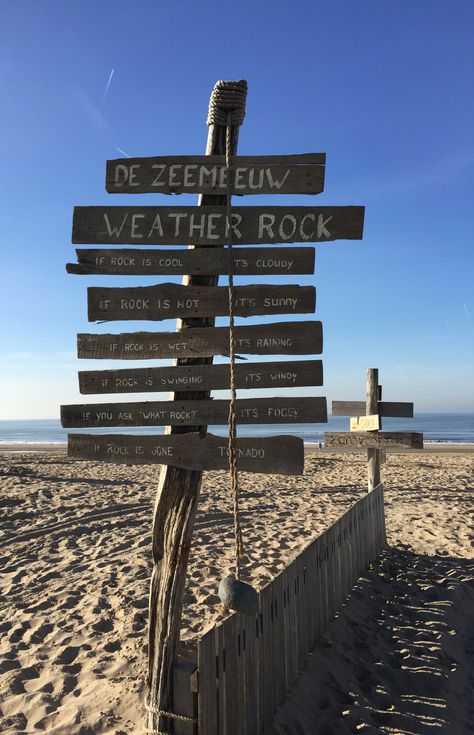 Drijfhout Noordwijk aan zee Weather Rock, Driftwood Signs, The Netherlands, Skyscraper, Holland, Netherlands, Multi Story Building, Domain Name, Signs