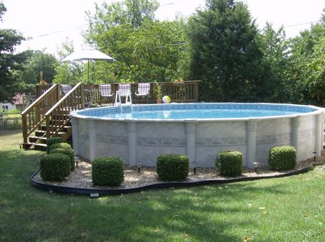 View Doughboy Pools photo gallery with a wide range of attractive designs in different sizes to match your swimming pool & outdoor living needs. Doughboy Pool, Oberirdischer Pool, Above Ground Pool Steps, Pool Diy, Best Above Ground Pool, Pool Stuff, Swimming Pool Photos, Swimming Pool Decks, Pool Life