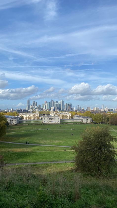 Spring In London Aesthetic, London Parks Photography, Regents Park London Aesthetic, London Regents Park, Regents Park London, Greenwich Park, Regents Park, London Skyline, Golf Courses